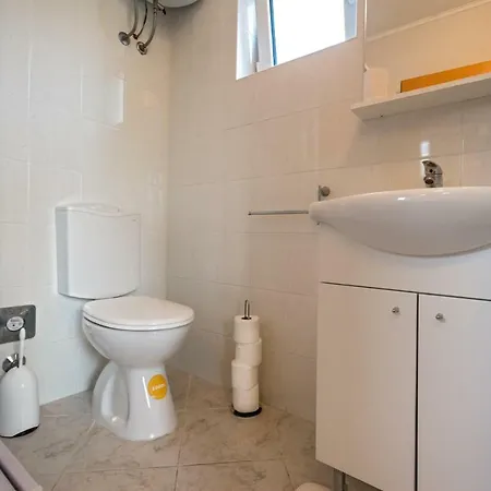 Apartman Grzin - *